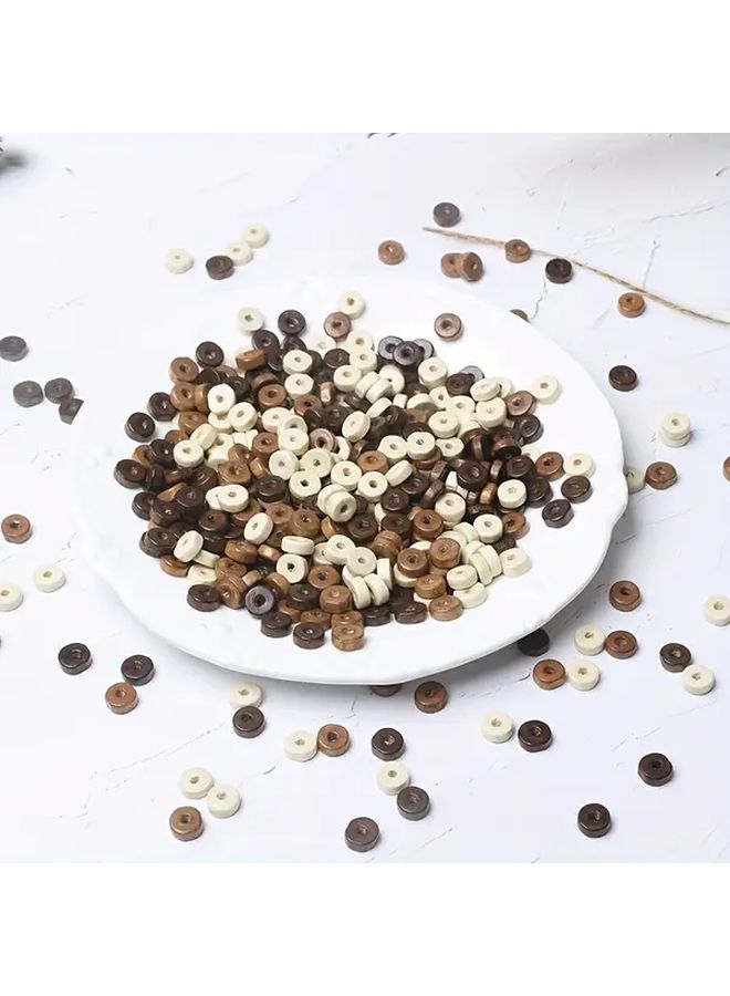 500 قطعة من الخرز الخشبي المستدير المسطح مقاس 8 ملم بألوان بني وأبيض وكريمي مختلطة لصنع المجوهرات والحرف اليدوية - Image 3